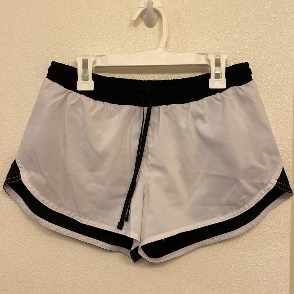 Old Navy Active Fit XS Dolphin Hem running shorts